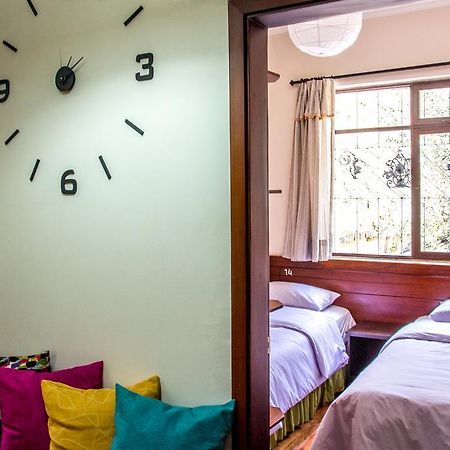 El Patio Hostel Кито Экстерьер фото